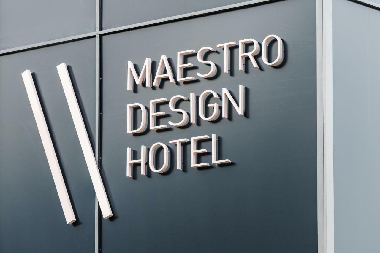 Maestro Design Hotel Лієпая Екстер'єр фото