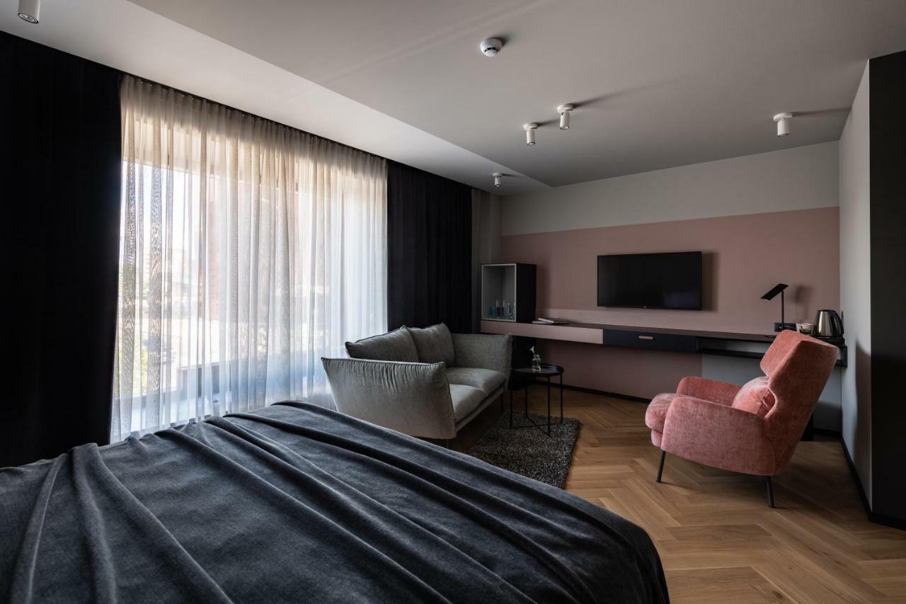 Maestro Design Hotel Лієпая Екстер'єр фото