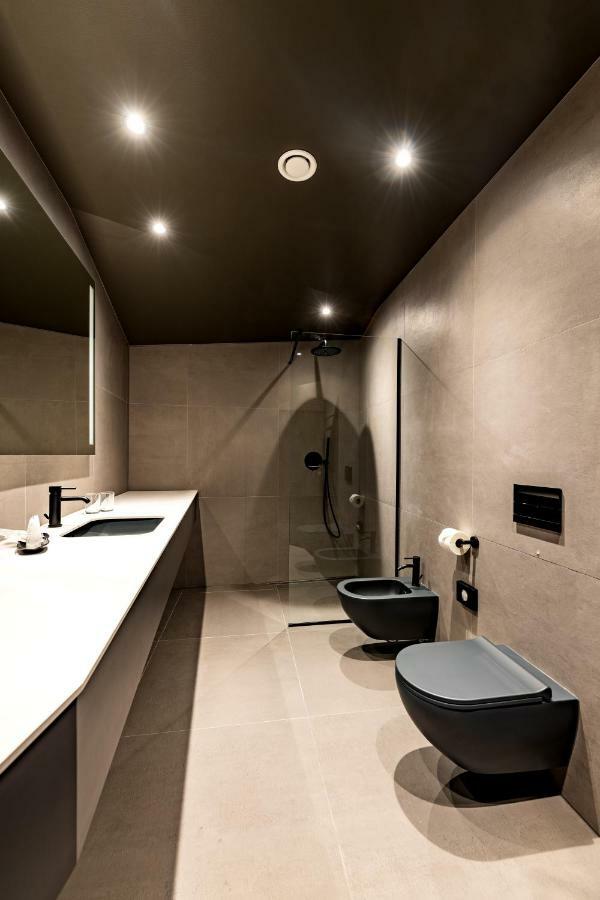 Maestro Design Hotel Лієпая Екстер'єр фото