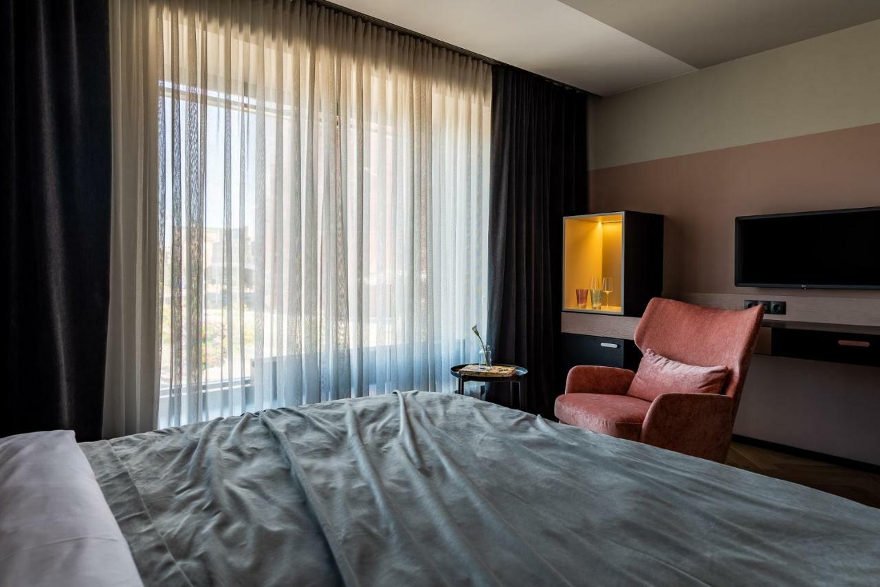 Maestro Design Hotel Лієпая Екстер'єр фото